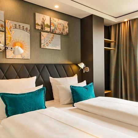 Motel One Muenchen-Westend Екстериор снимка